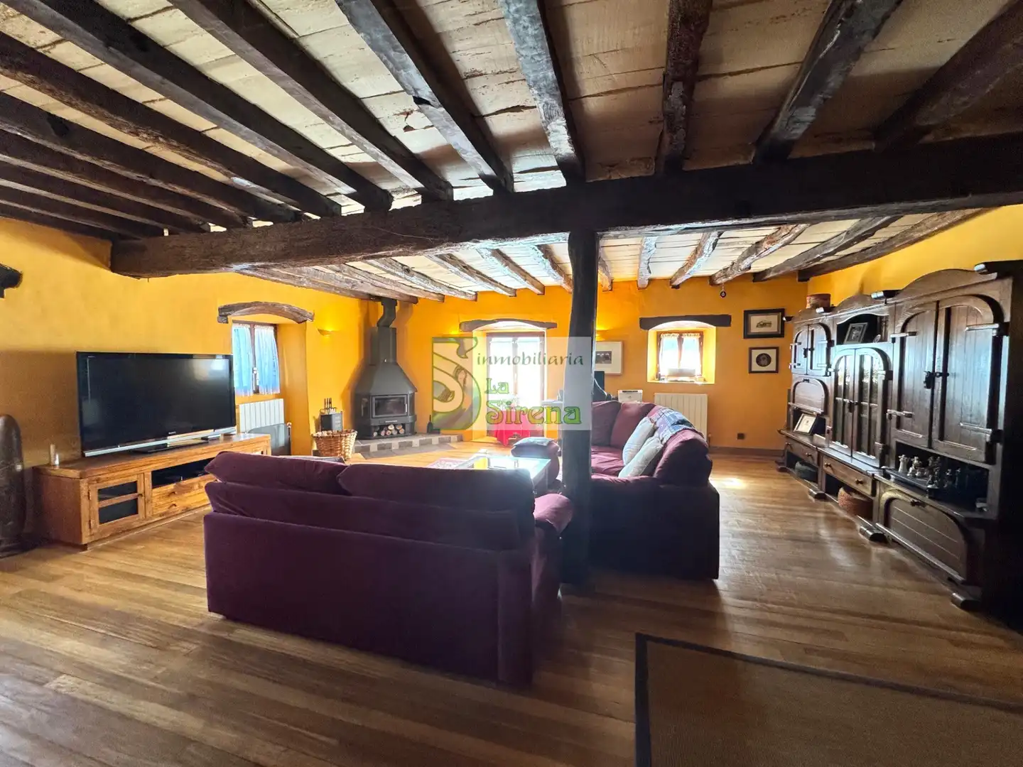 Sala de estar de Casa o chalet en venta en Castro-Urdiales con Calefacción, Jardín privado y Terraza