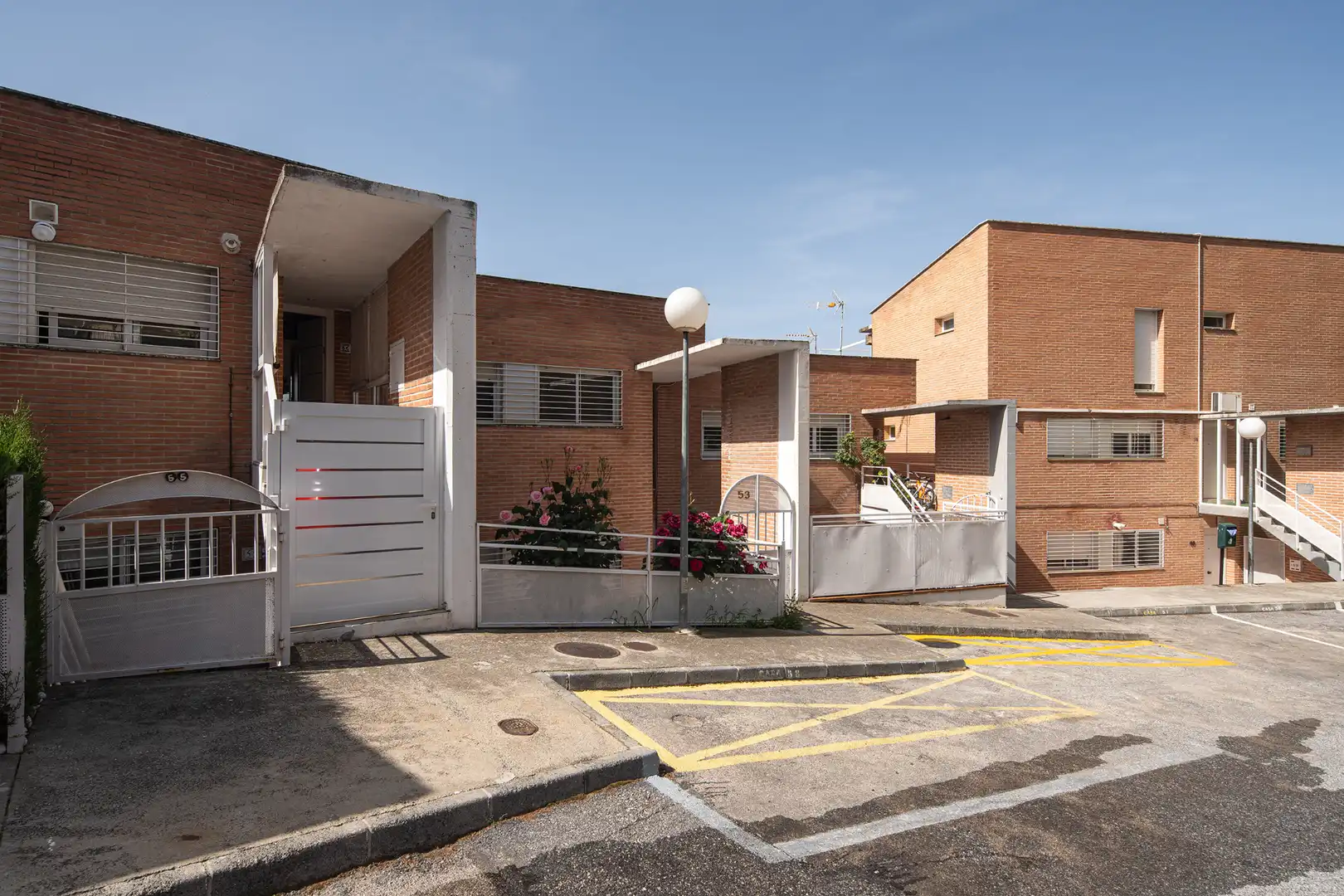 Vista exterior de Ático en venta en Cenes de la Vega con Aire acondicionado, Calefacción y Terraza