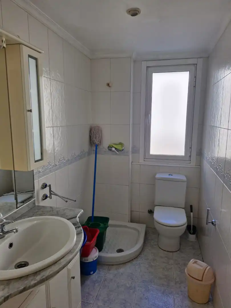 Baño de Piso de alquiler en Santiago de Compostela  con Amueblado