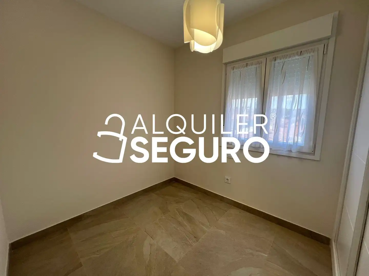 Bedroom of Flat for rent in Colmenar Viejo  with Air Conditioner, Heating and Terrace