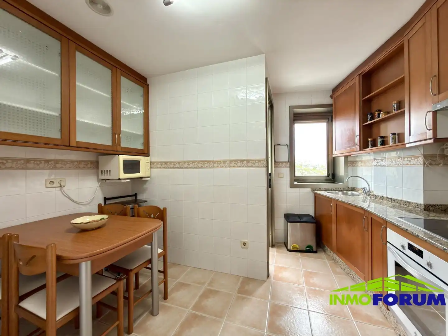 Kitchen of Flat for sale in A Coruña Capital   with Heating and Storage room