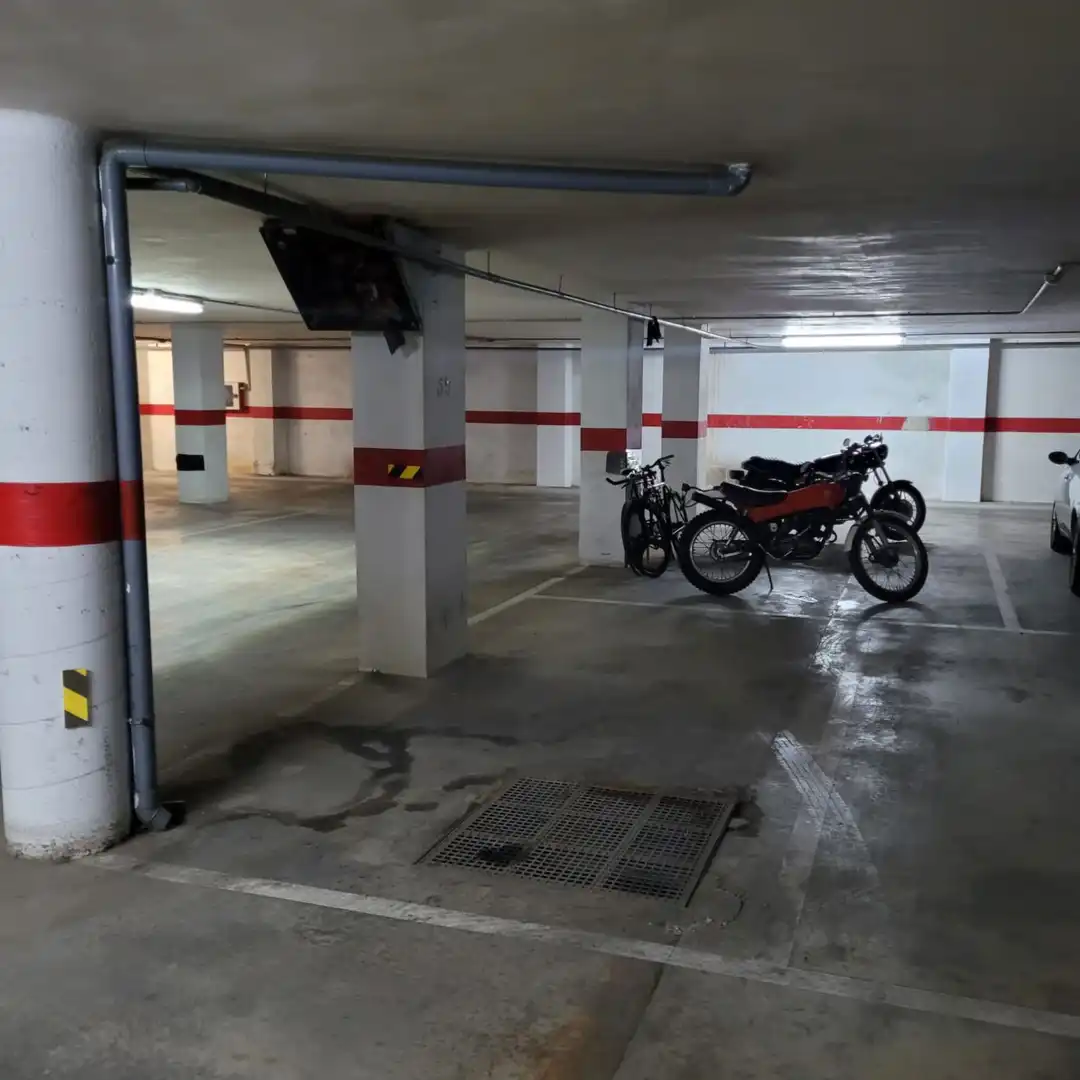 Parking for sale in Ducat d`Atenes, imagen 3