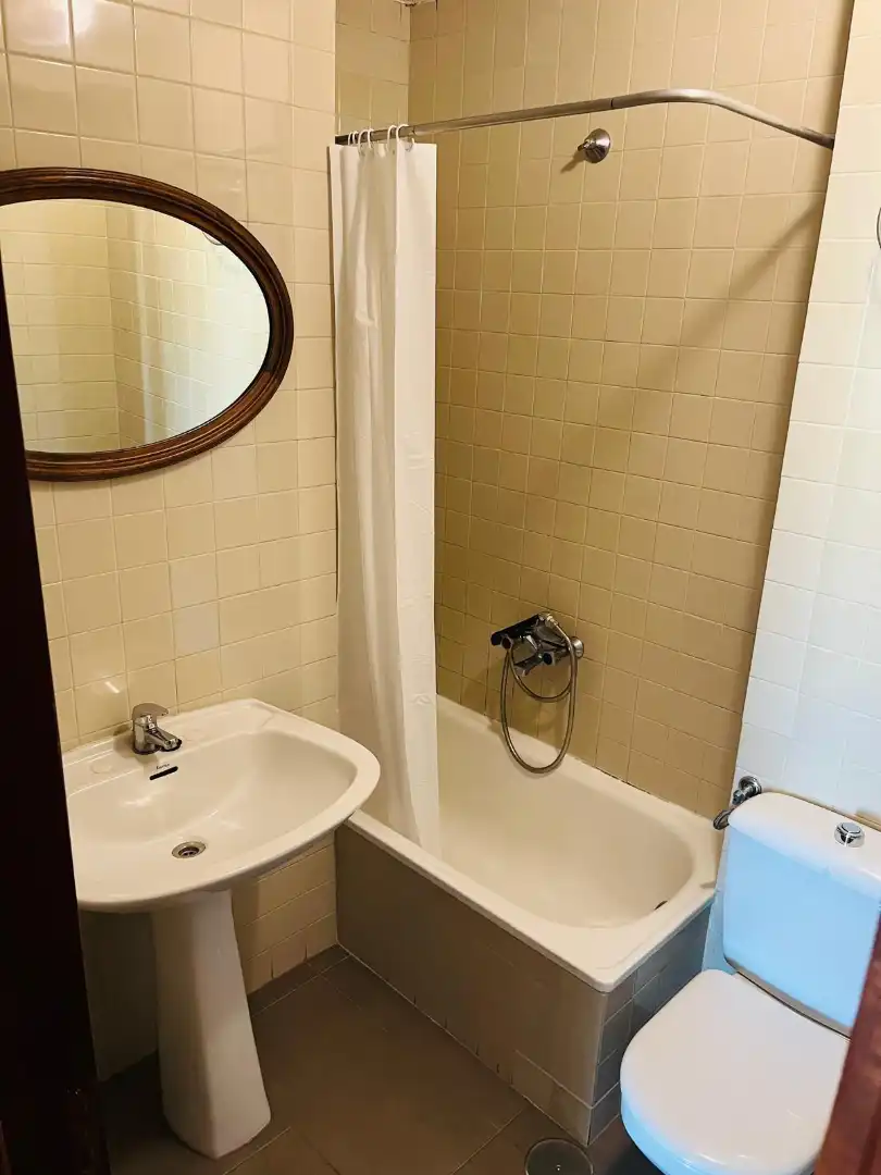 Bathroom of Flat for rent in A Coruña Capital   with Heating, Parquet flooring and Furnished