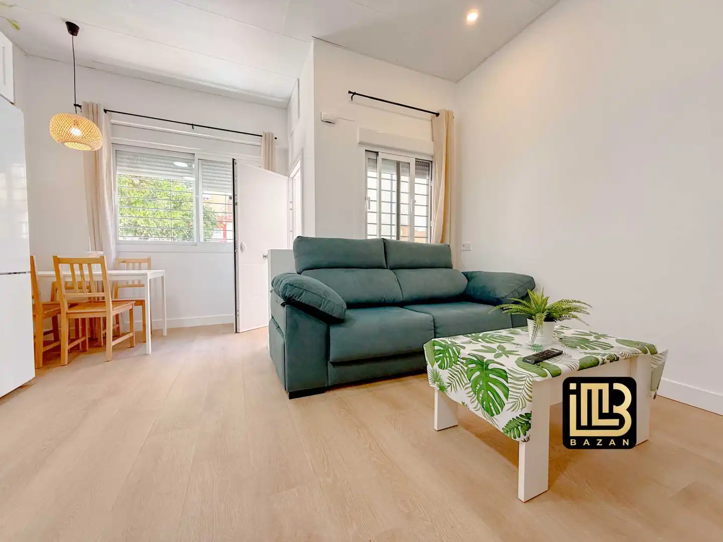 Study for rent in Calle Casarabonela, Santa Cristina - San Rafael