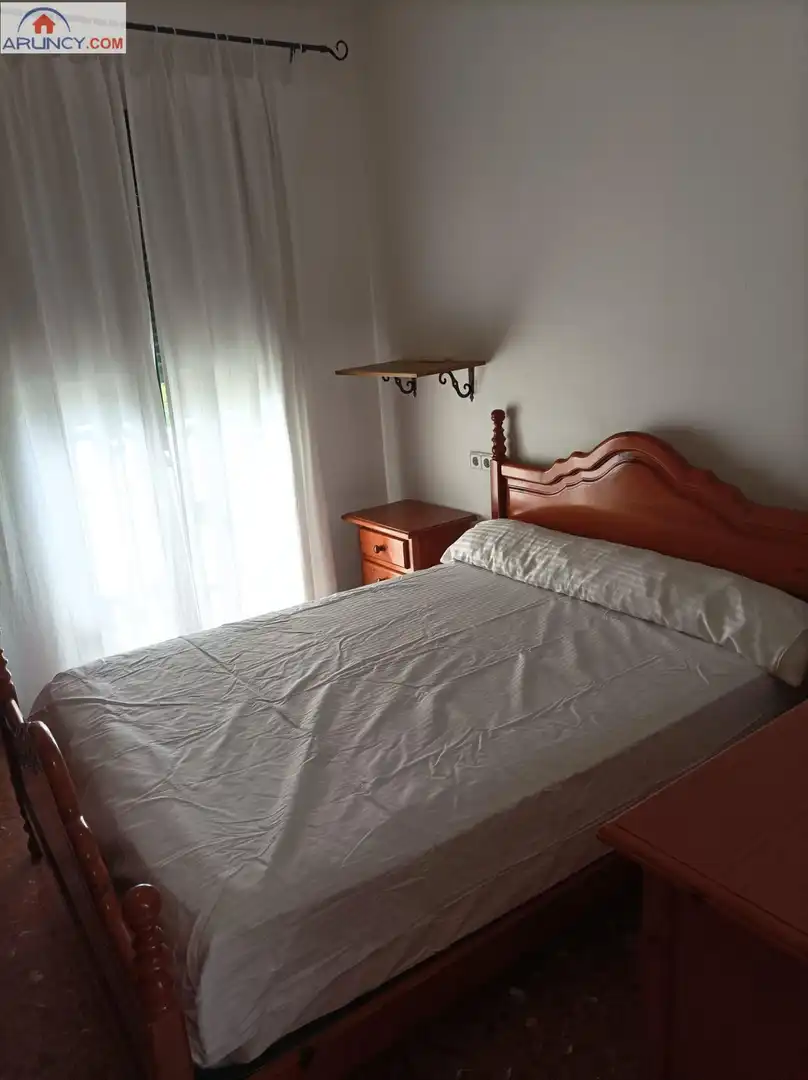 Dormitori de Casa o xalet en venda en Alcalá de Guadaira amb Aire condicionat, Calefacció i Terrassa
