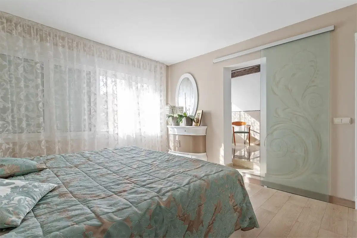 Habitación de Casa adosada en venta en Benalmádena con Amueblado