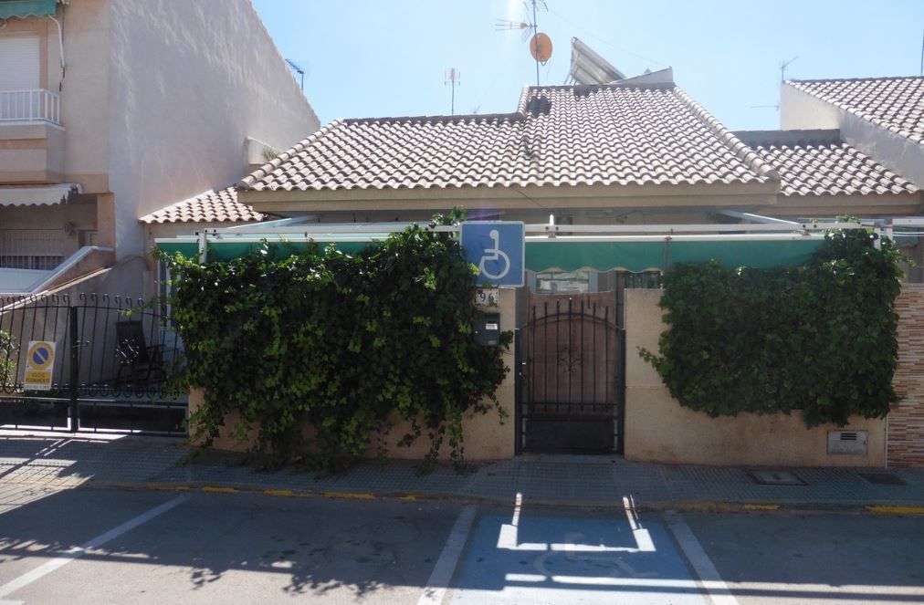Vista exterior de Casa adosada en venta en San Pedro del Pinatar