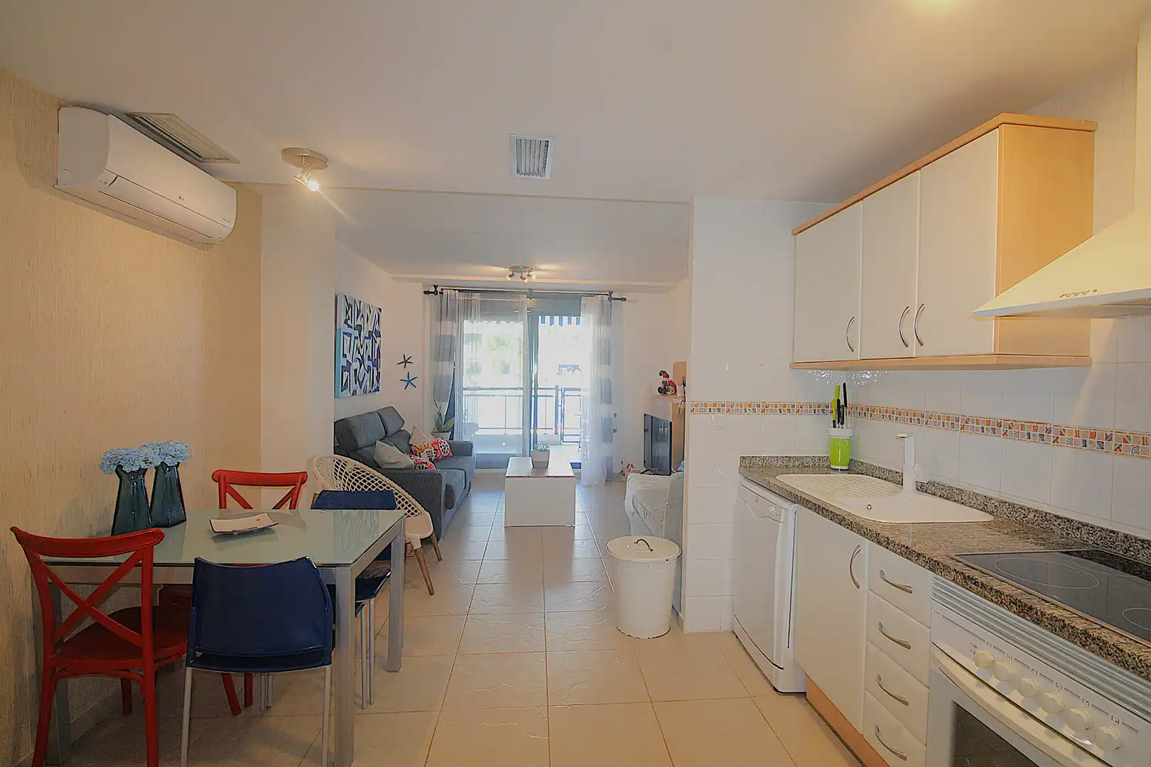 Sala de estar de Apartamento en venta en Dénia con Aire acondicionado, Terraza y Amueblado