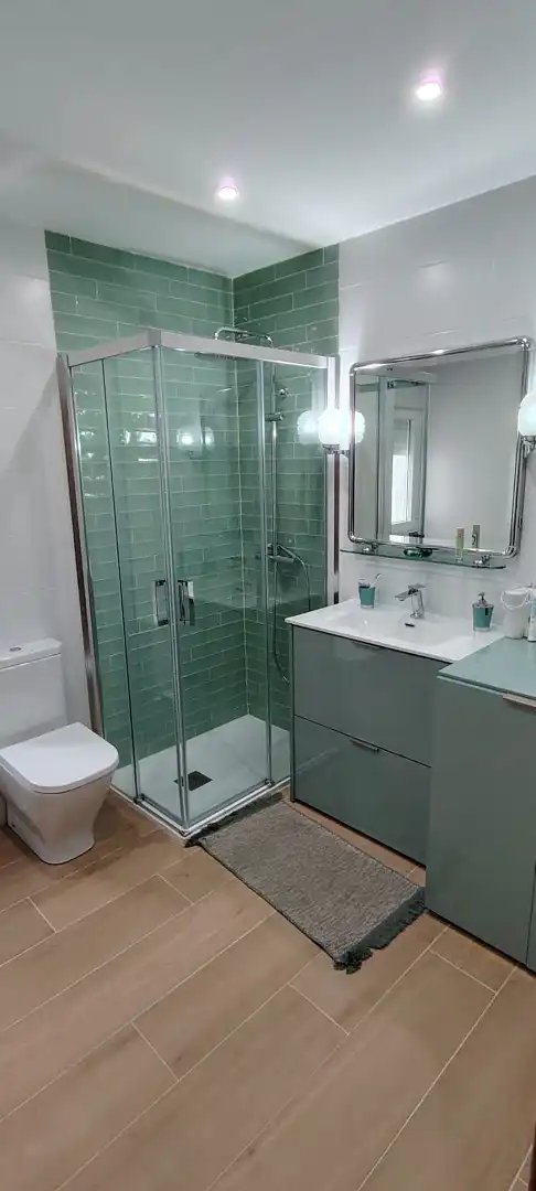 Badezimmer von Wohnung zur Miete in Salamanca mit Heizung, Möbliert und Waschmaschine