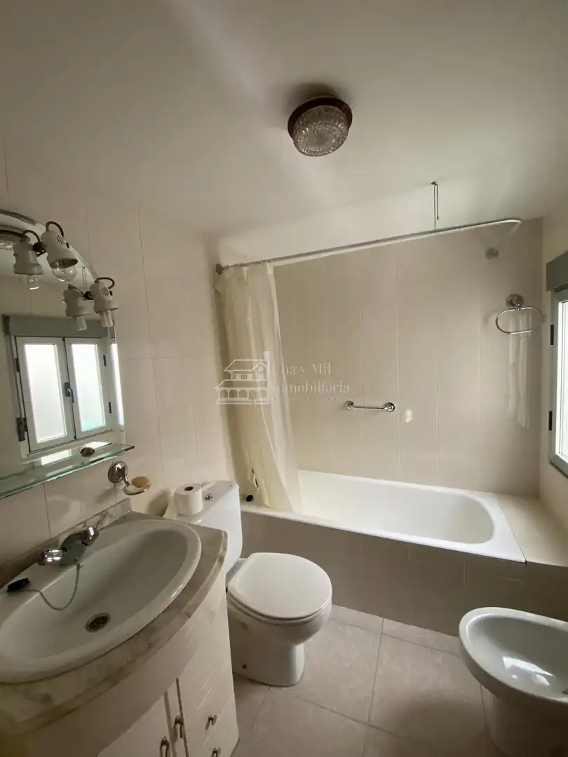 Baño de Casa o chalet en venta en Los Santos  con Calefacción y Amueblado