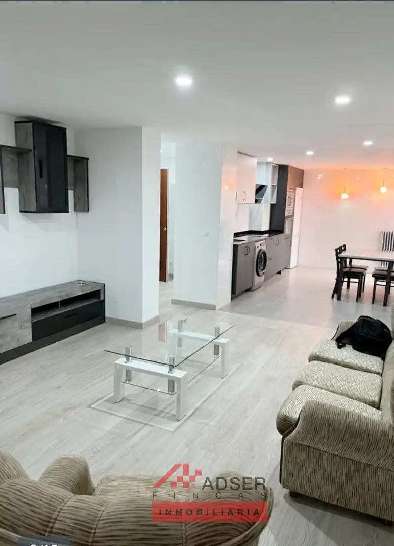 Wohnzimmer von Wohnung zum Verkauf in  Logroño mit Heizung, Parkett und Terrasse