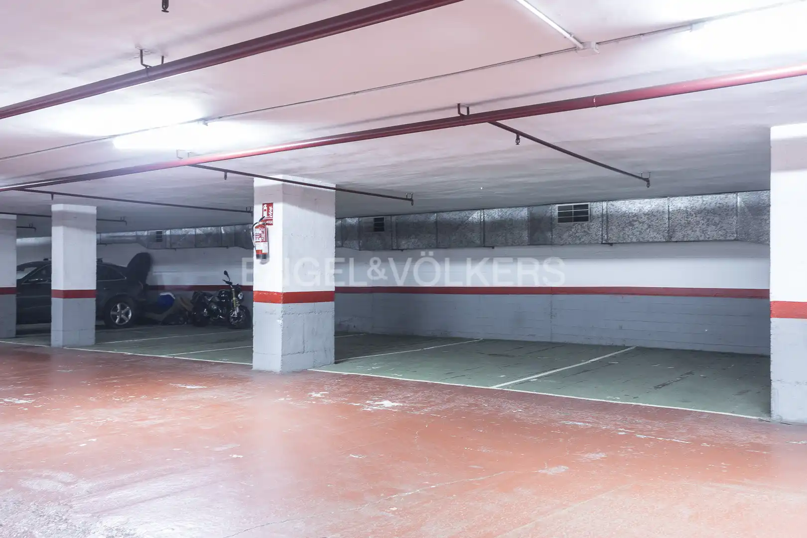 Parking of Flat for sale in Barcelona  with Air Conditioner, Heating and Private garden