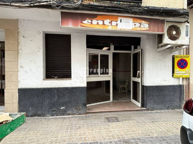 Local comercial en Venta en los Leones en Aiora