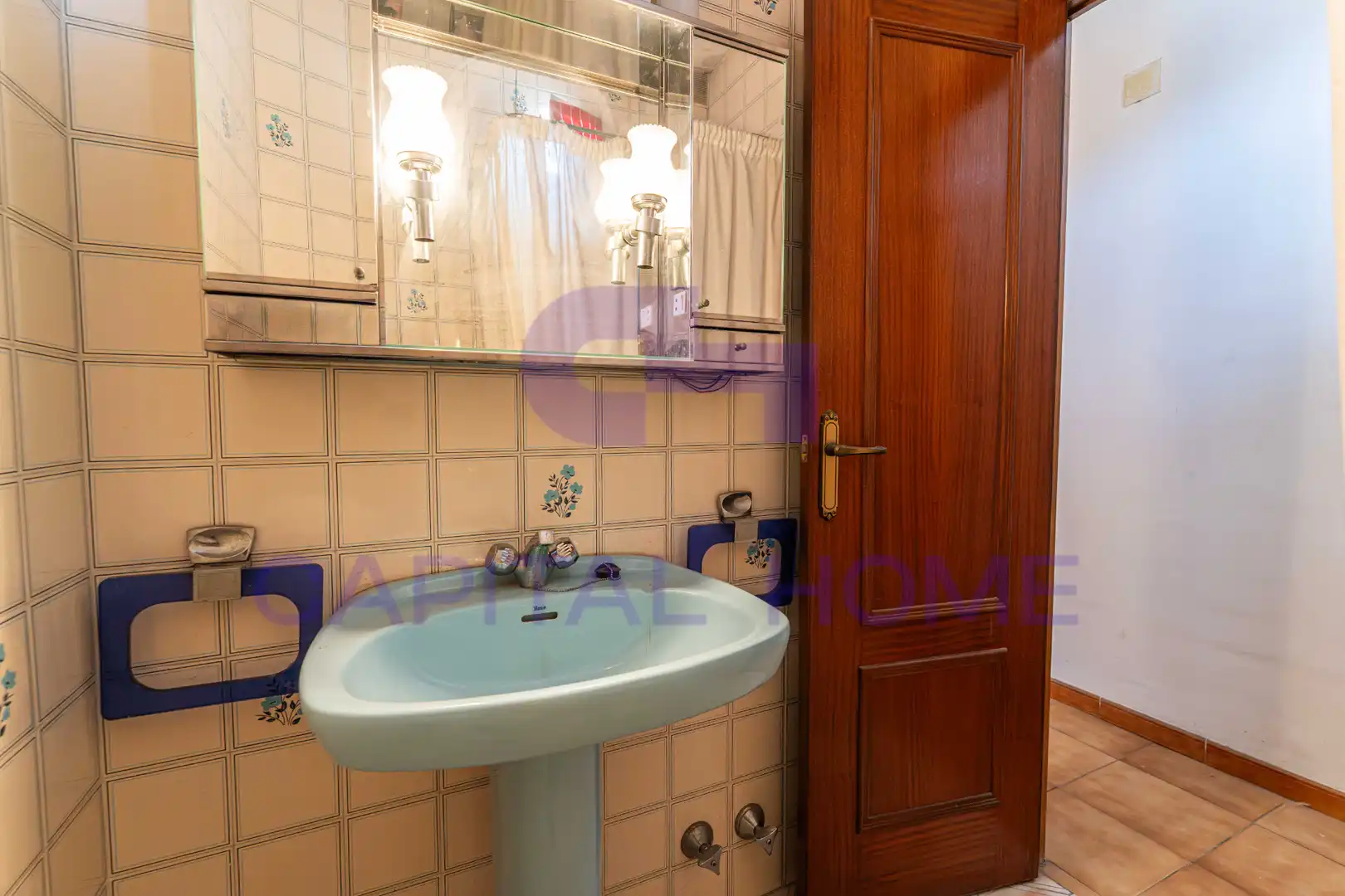 Baño de Piso en venta en Navalcarnero con Trastero, Balcón y Alarma