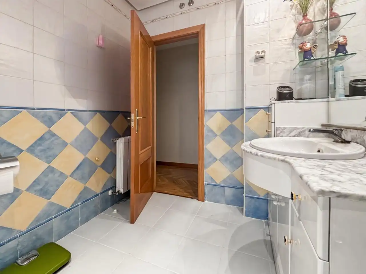 Bany de Casa o xalet en venda en Galapagar amb Calefacció, Jardí privat i Parquet