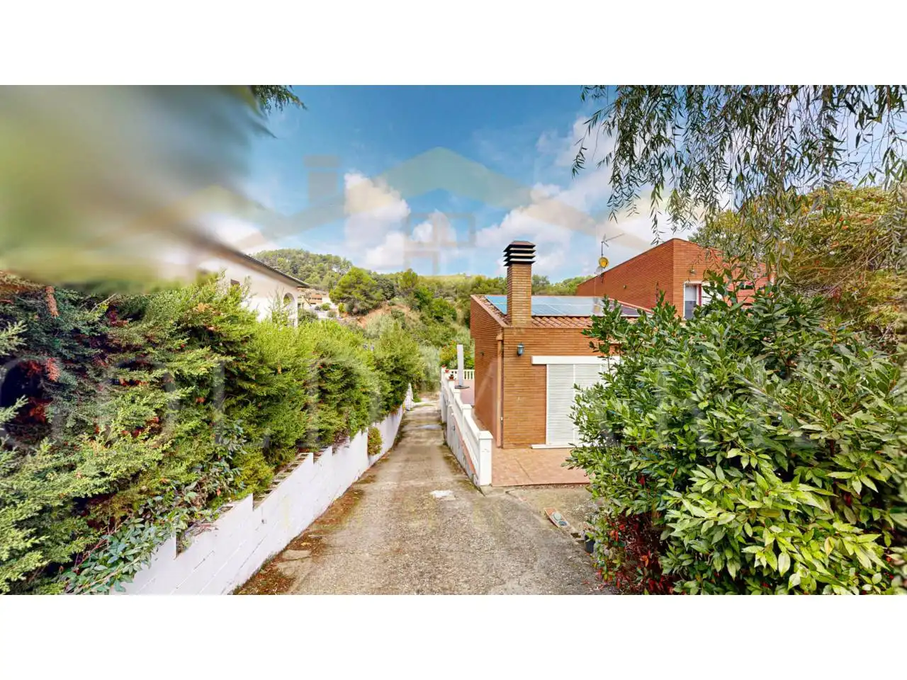 Vista exterior de Casa o xalet en venda en Corbera de Llobregat amb Aire condicionat, Calefacció i Jardí privat