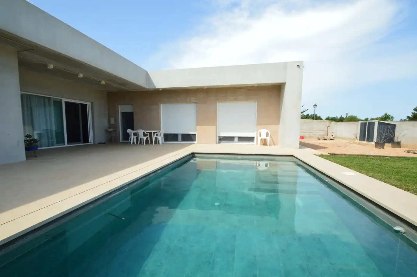 Piscina de Casa o xalet en venda en Vinaròs amb Aire condicionat, Calefacció i Jardí privat