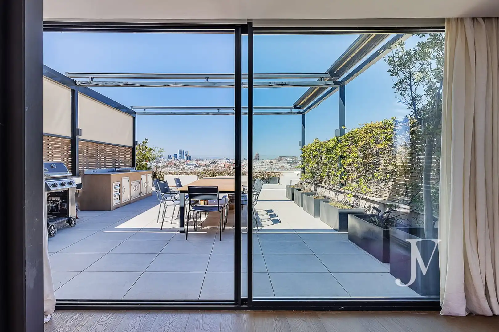 Terrassa de Dúplex de lloguer en Madrid amb Aire condicionat, Calefacció i Jardí privat