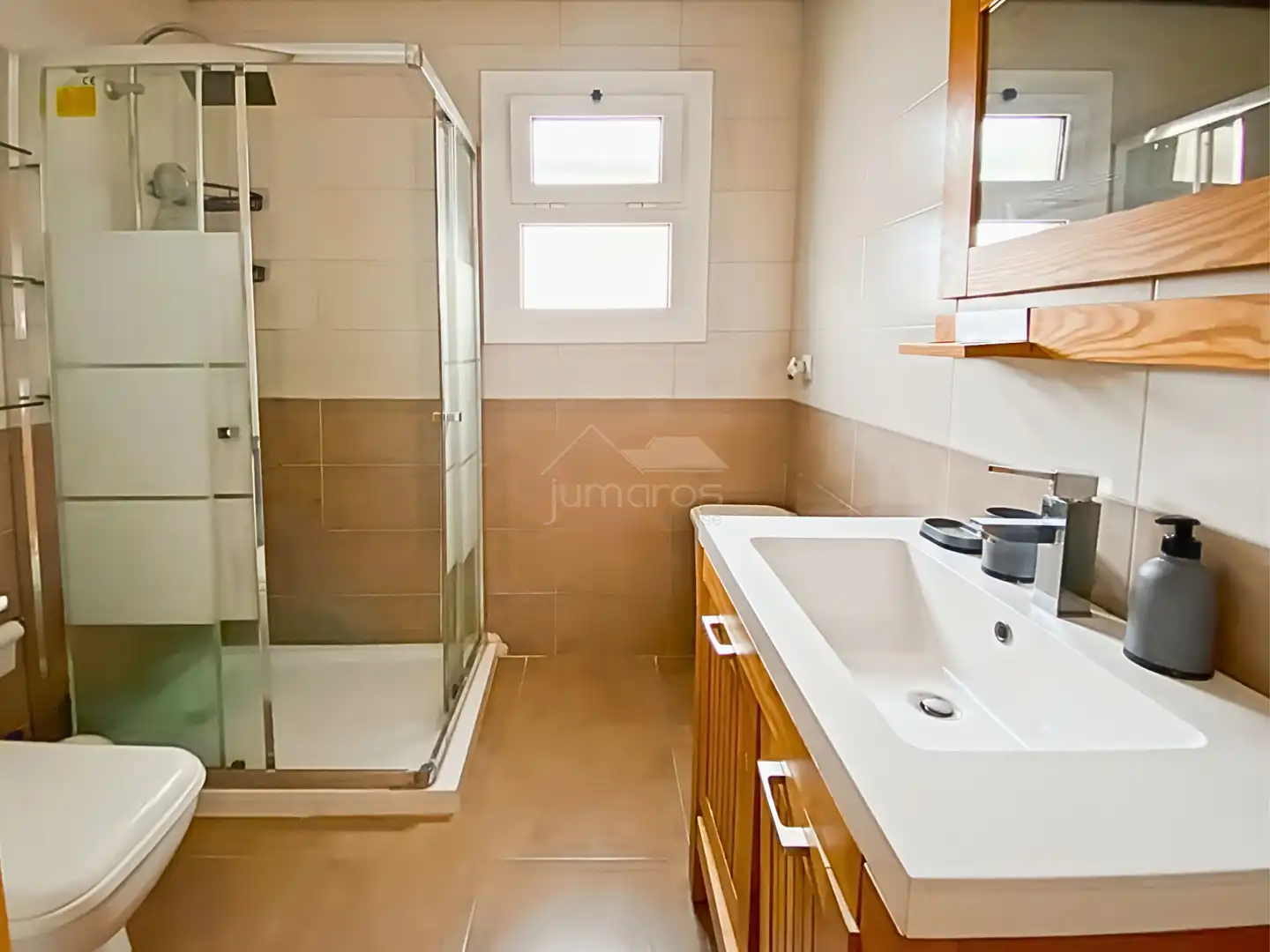 Baño de Casa adosada en venta en Llançà con Aire acondicionado, Calefacción y Terraza
