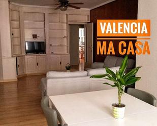 Living room of Flat to rent in  Valencia Capital  with Air Conditioner and Balcony