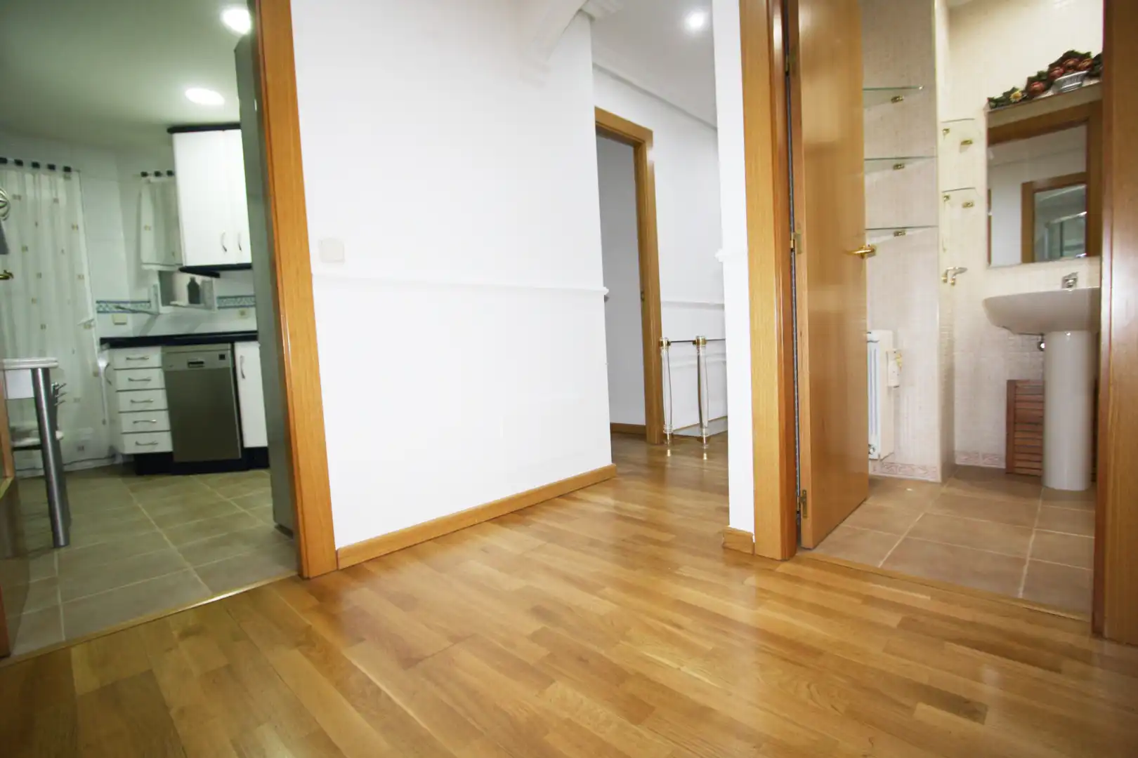 Piso en venta en Albacete con Calefacción, Parquet y Amueblado