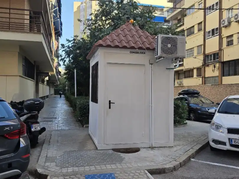 Vista exterior de Piso en venta en  Sevilla Capital con Aire acondicionado
