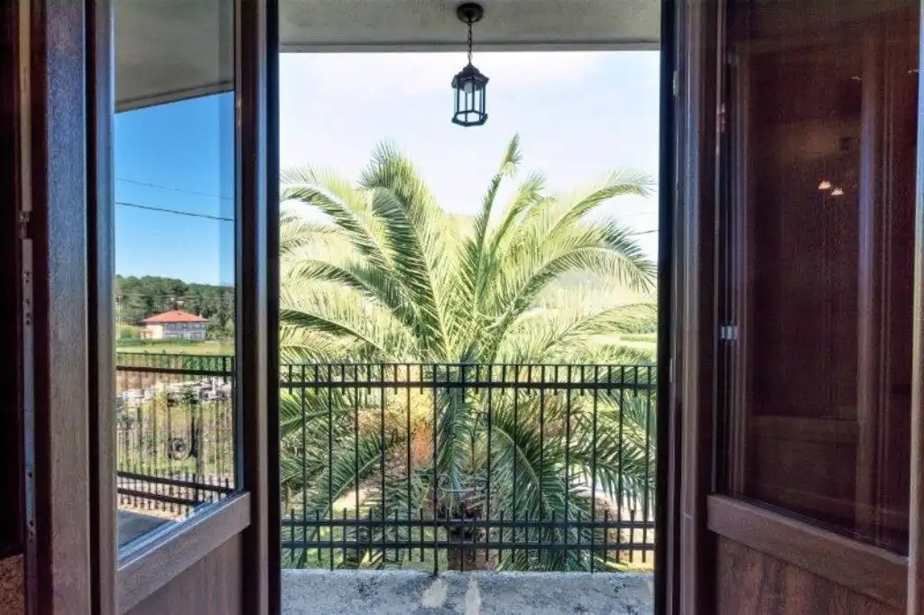 Terraza de Casa o chalet en venta en Lousame con Calefacción, Jardín privado y Parquet