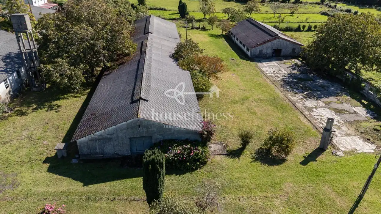 Casa o xalet en venda en San Sadurniño amb Calefacció, Jardí privat i Terrassa