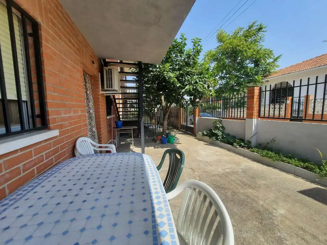 Terraza de Casa adosada en venta en Escalona con Aire acondicionado, Calefacción y Jardín privado