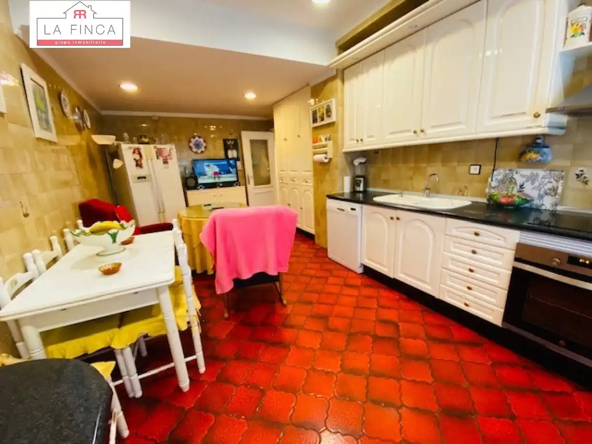 Kitchen of Houses for sale in Málaga  with Private garden, Terrace and Storage room