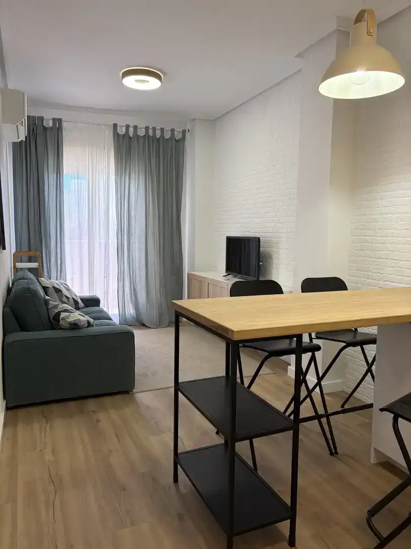 Sala d'estar de Apartament en venda en Torrevieja amb Aire condicionat i Balcó