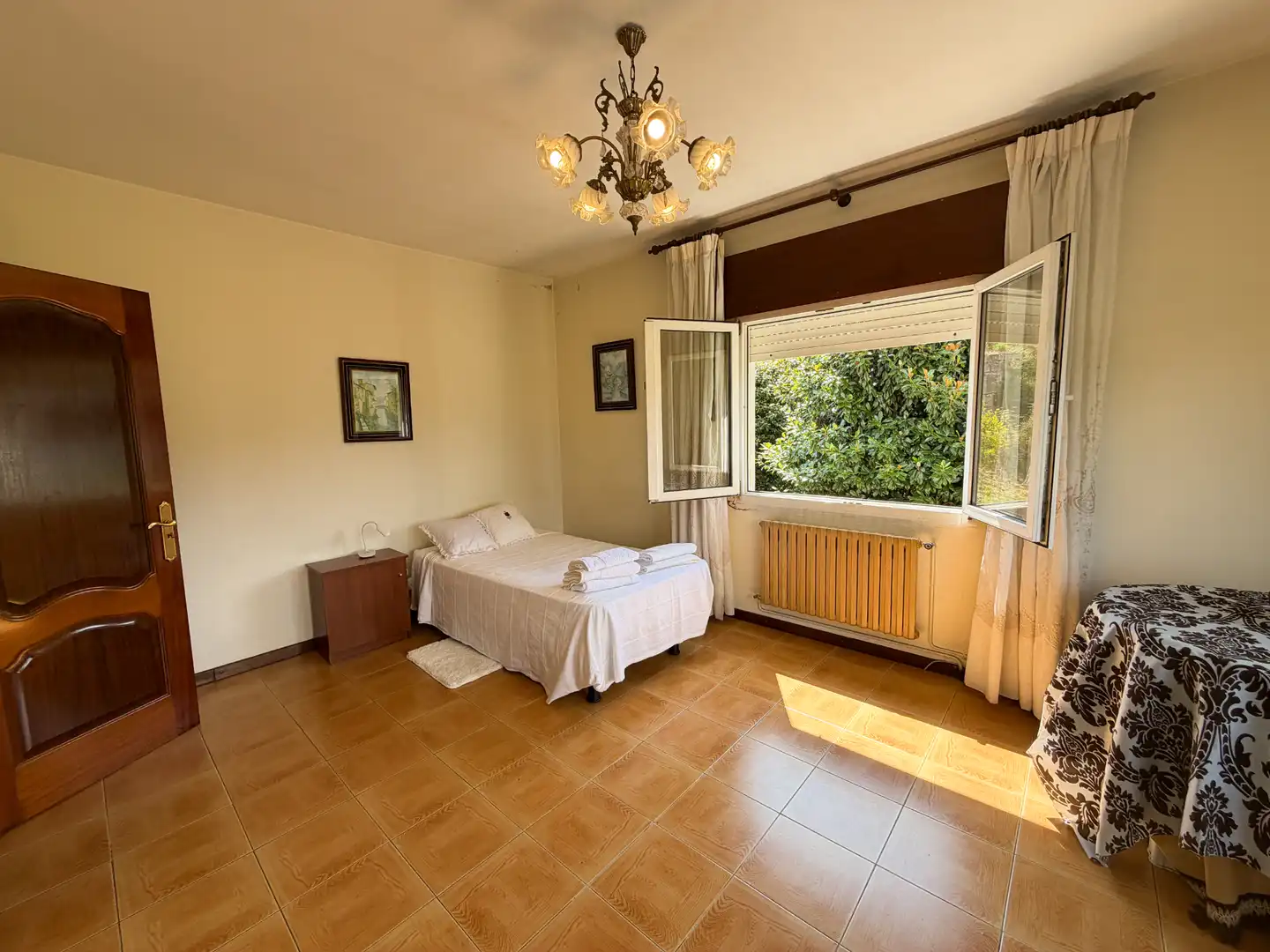 Bedroom of Houses for sale in Rianxo  with Heating, Private garden and Furnished