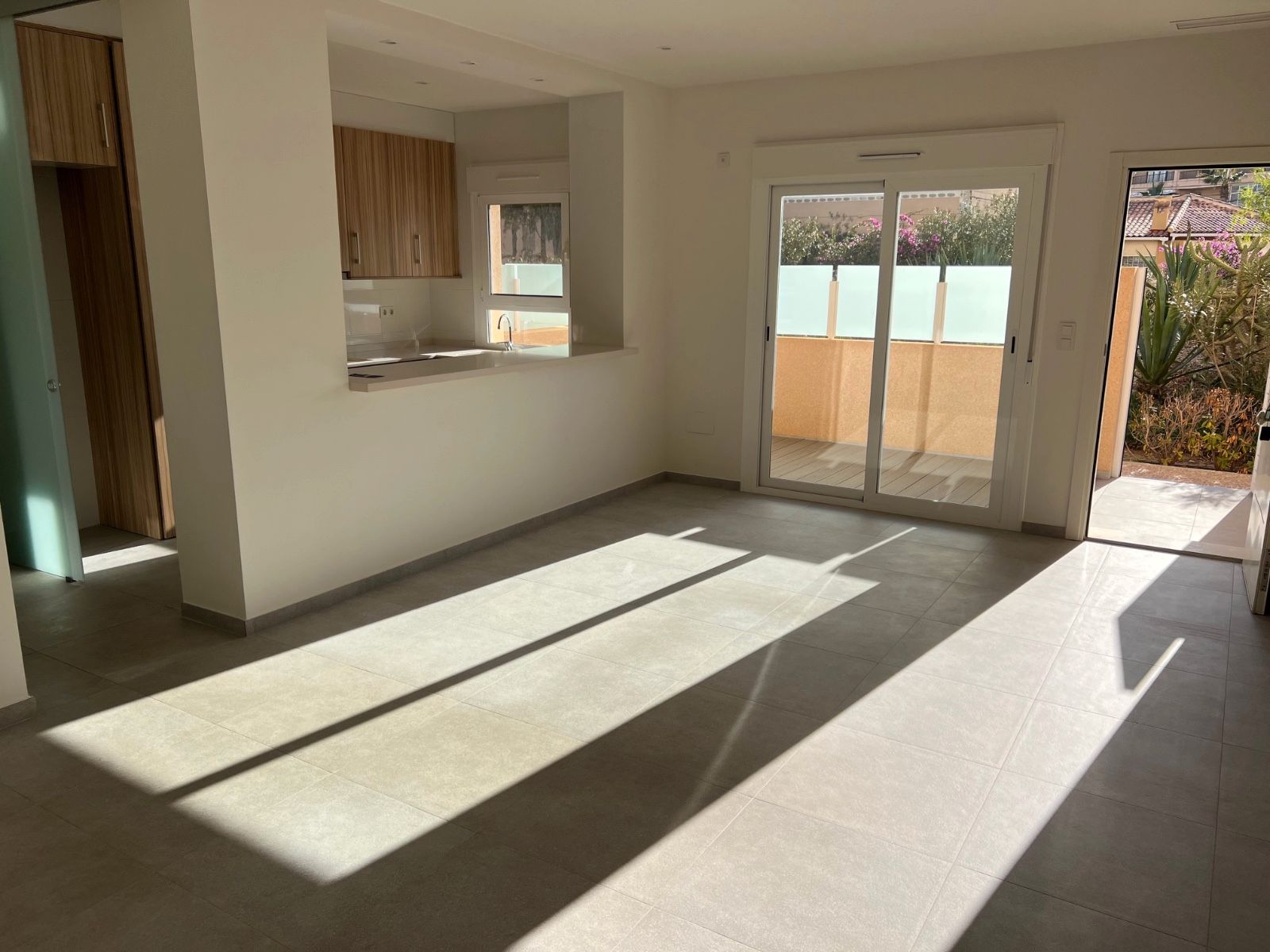 Apartment for sale in Torrevieja  with Air Conditioner and Furnished