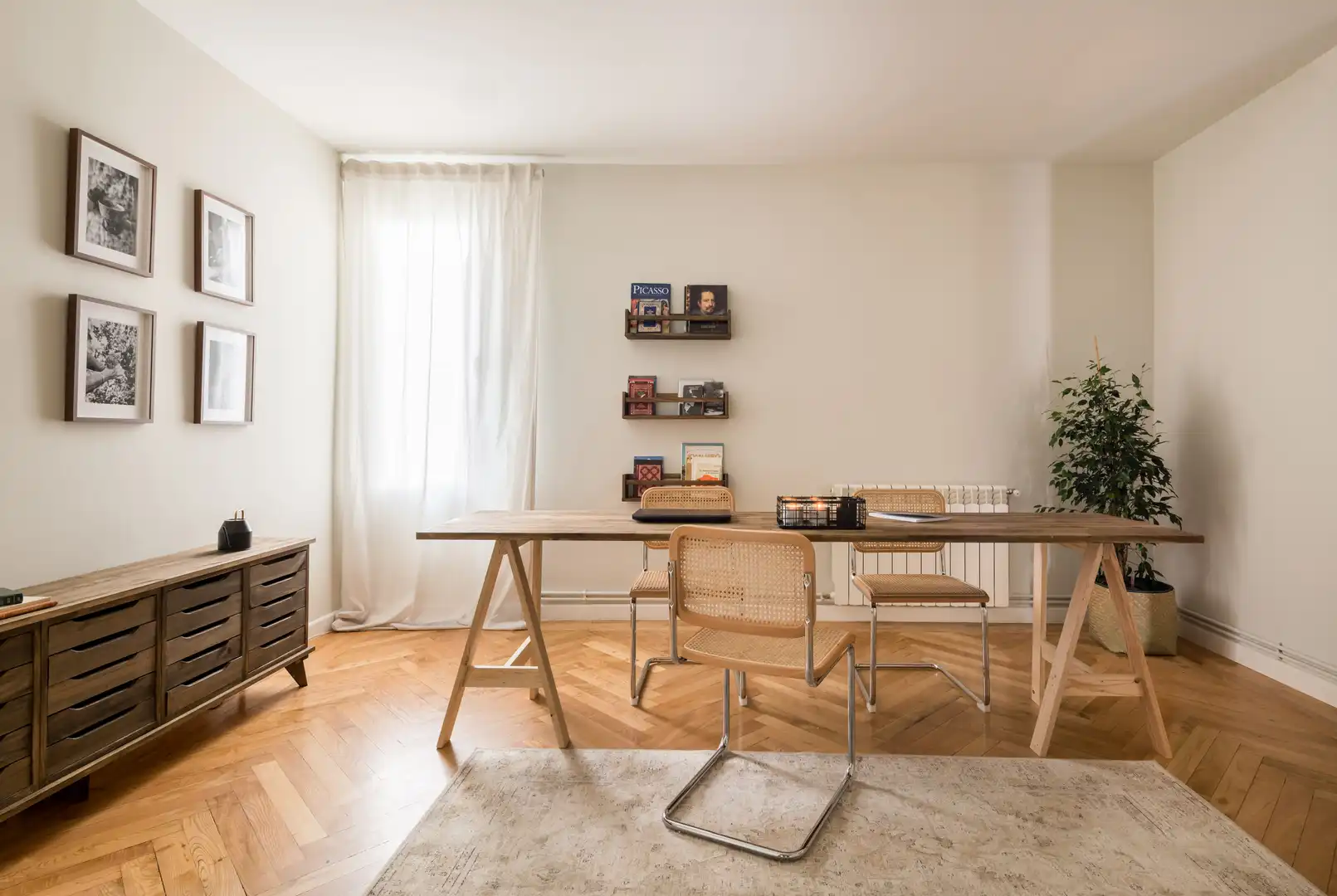 Sala d'estar de Apartament de lloguer en Madrid amb Aire condicionat, Calefacció i Moblat