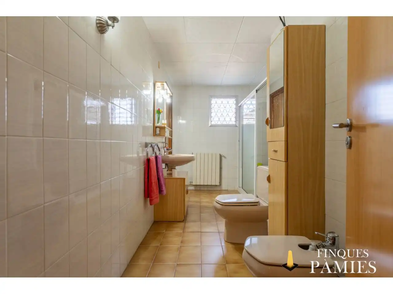Baño de Finca rústica en venta en Reus con Aire acondicionado, Calefacción y Jardín privado