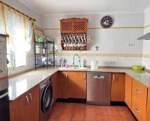 Kitchen of Single-family semi-detached for sale in Chiclana de la Frontera
