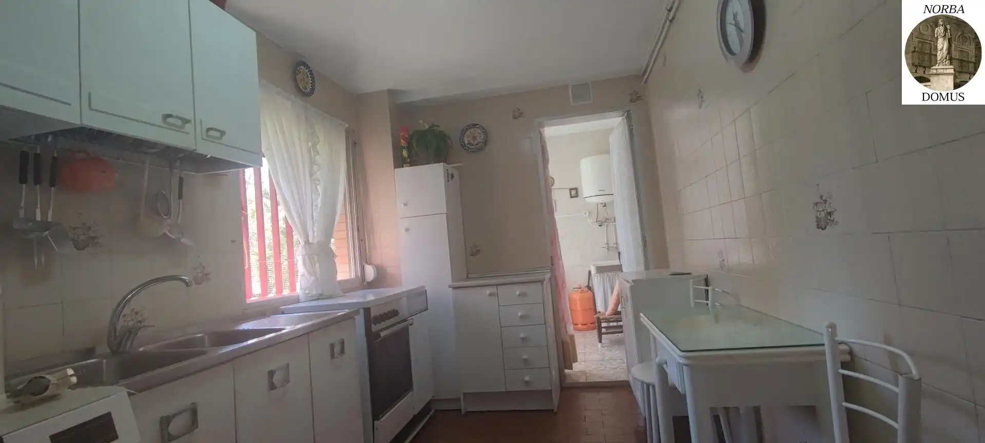 Cocina de Planta baja en venta en Cáceres con Jardín privado, Terraza y Amueblado