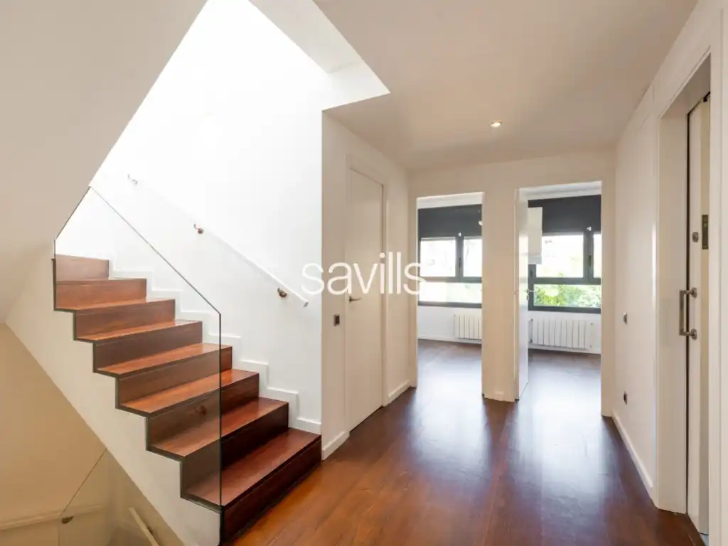 Haus oder Chalet zur Miete in Barcelona mit Privatgarten und Schwimmbad