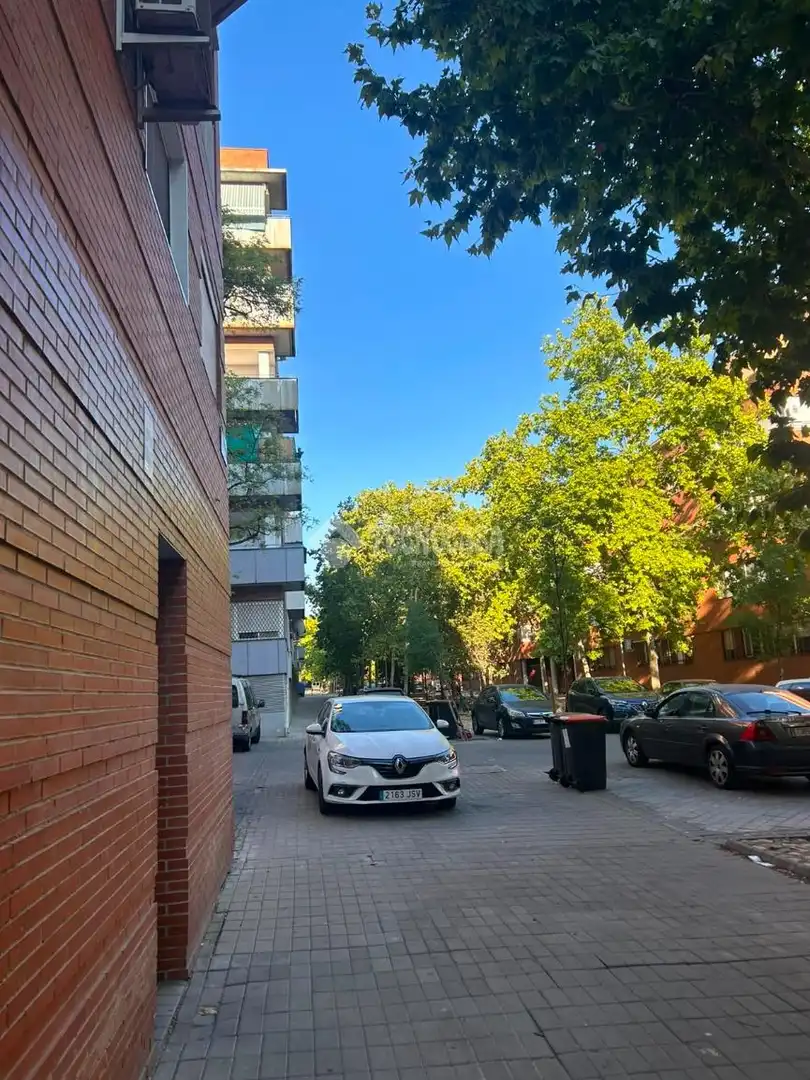 Vista exterior de Piso en venta en Madrid
