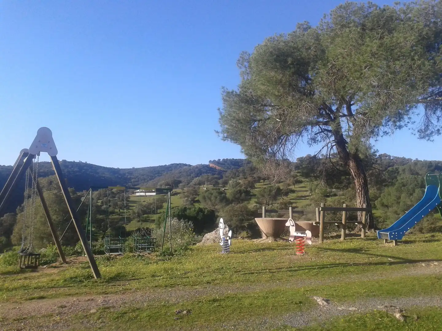 Jardín de Finca rústica de alquiler en Adamuz con Aire acondicionado, Jardín privado y Amueblado