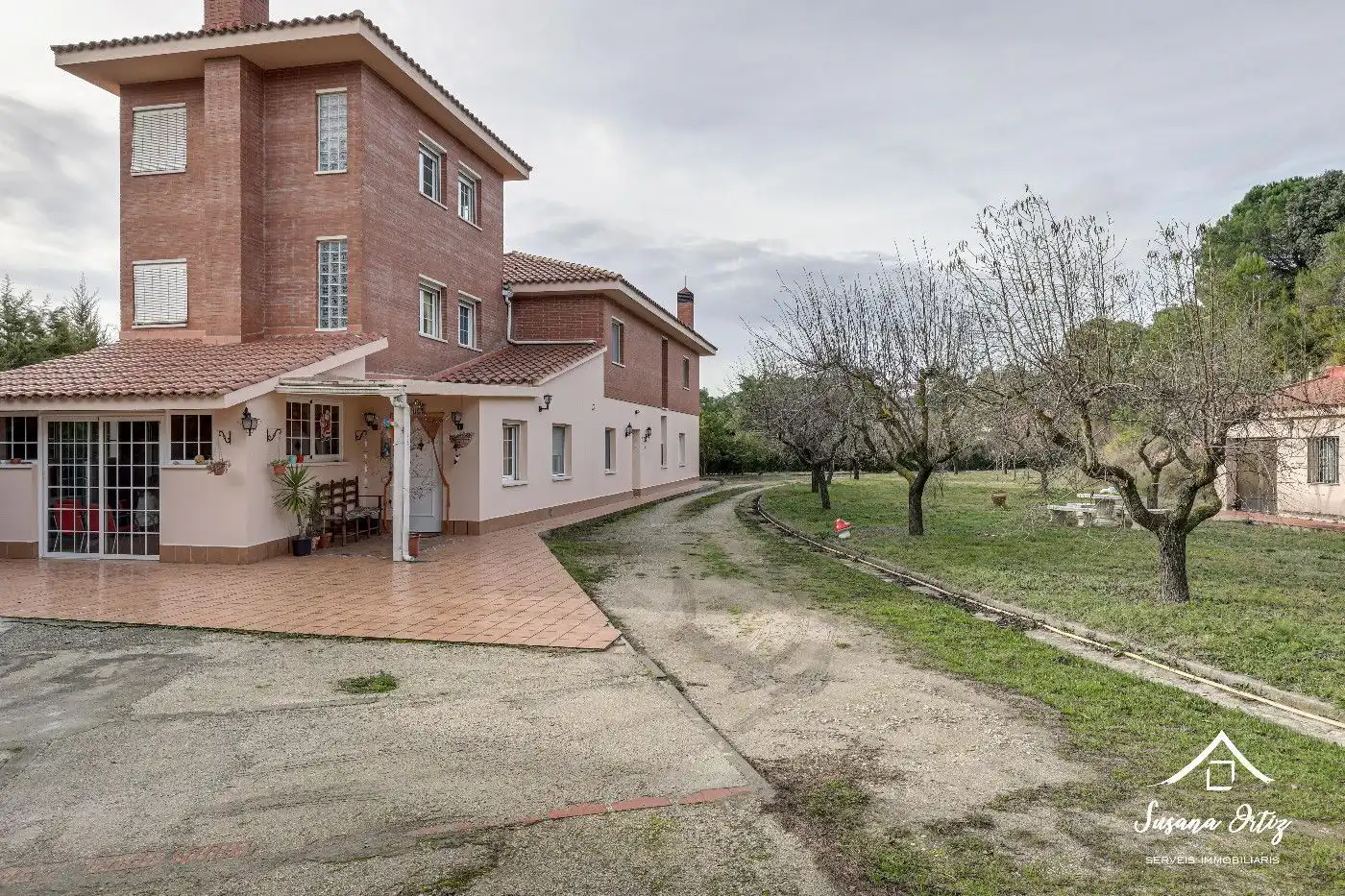 Vista exterior de Casa o chalet en venta en El Bruc con Aire acondicionado, Calefacción y Jardín privado