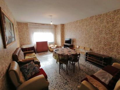 Living room of Flat for sale in Ciudad Rodrigo  with Terrace and Balcony