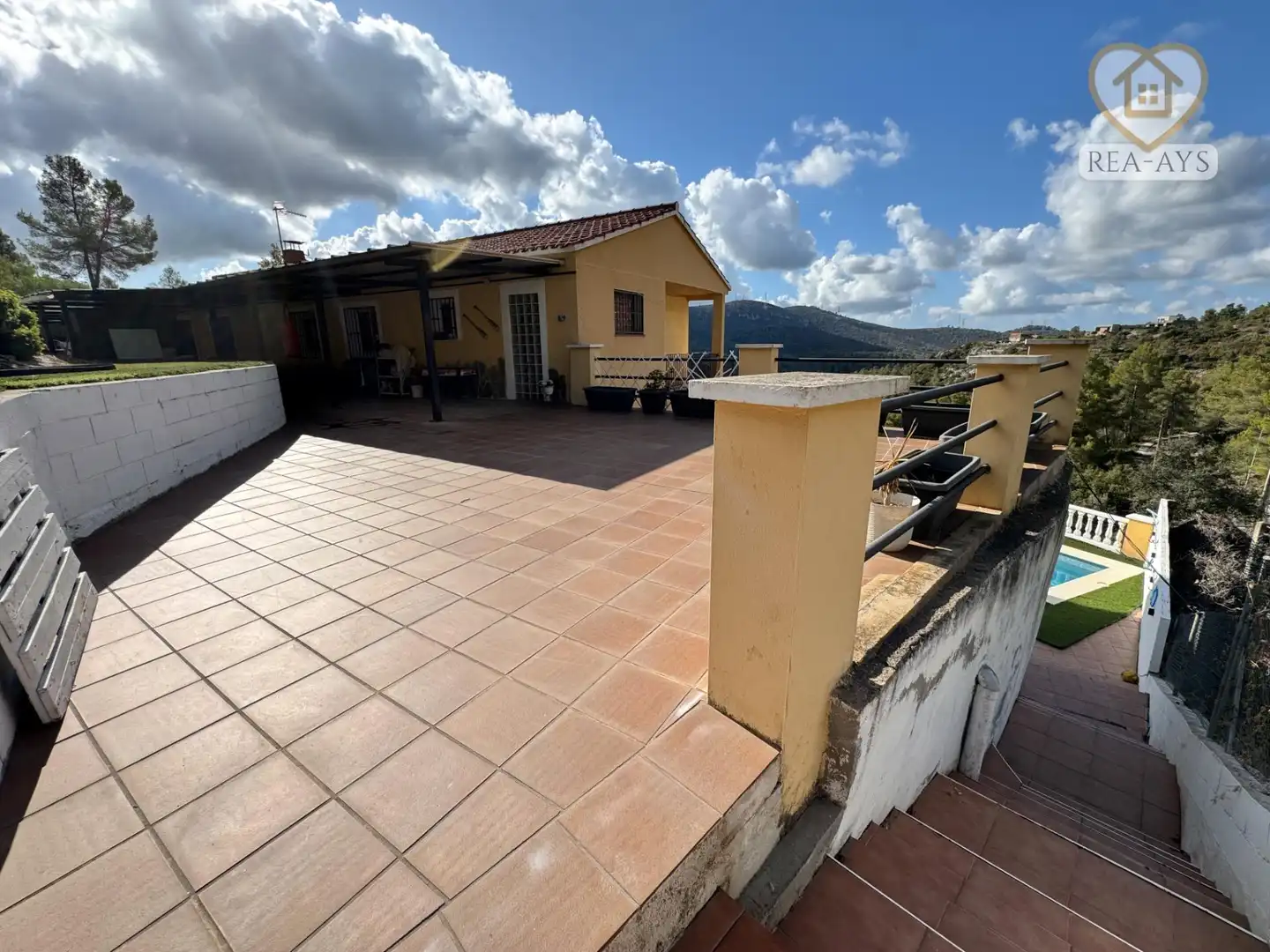 Terrassa de Casa o xalet en venda en Olesa de Bonesvalls amb Calefacció, Jardí privat i Parquet