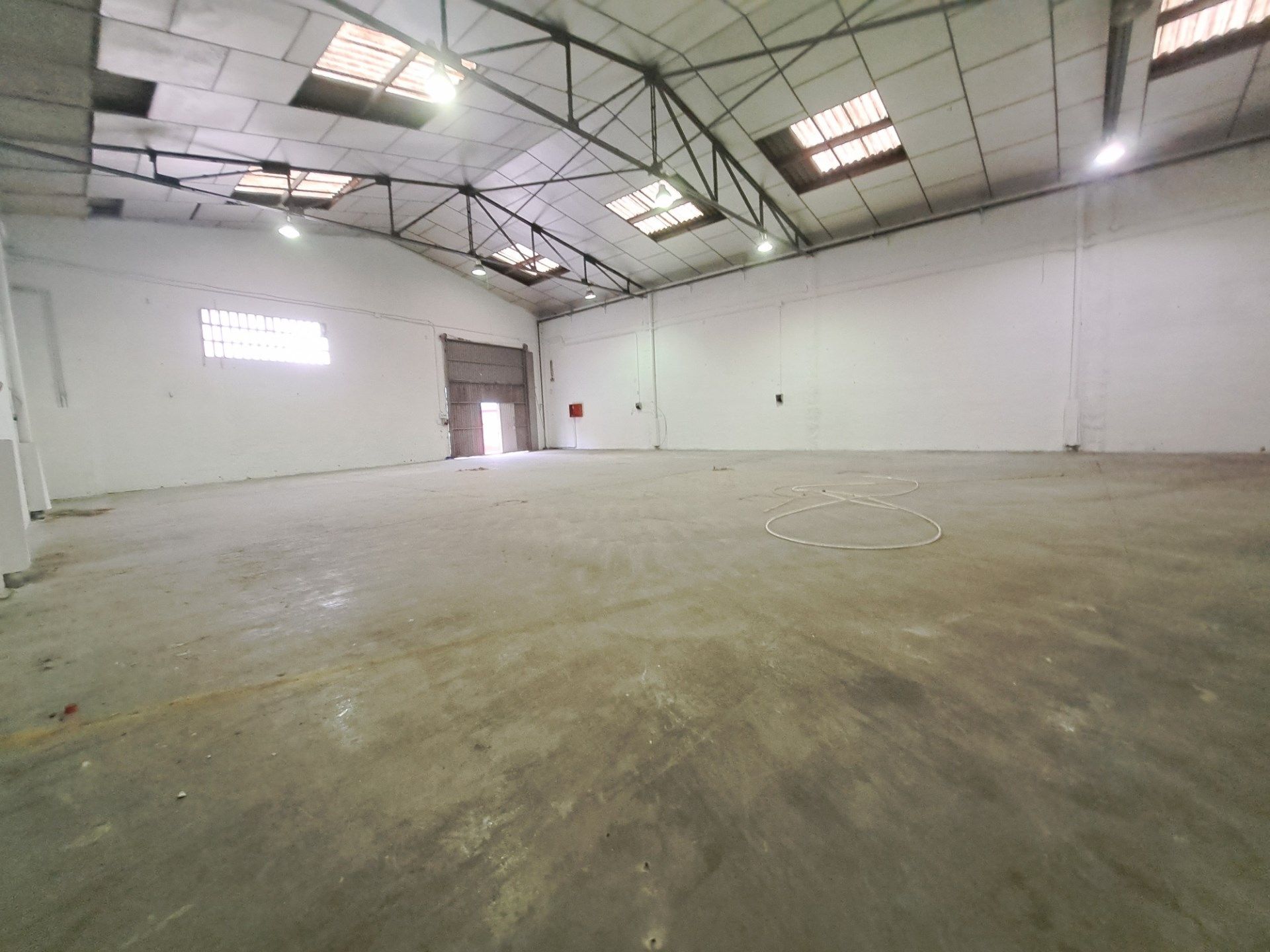 Nave industrial de alquiler en Rubí