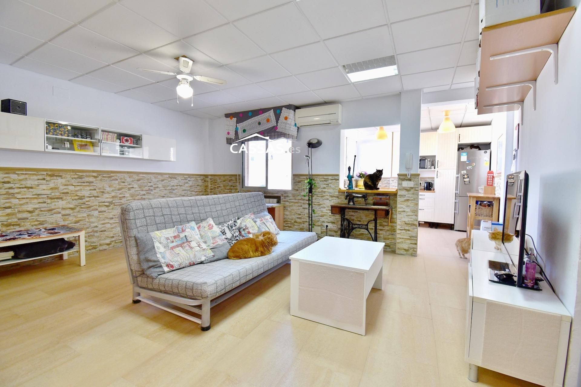 Sala d'estar de Pis en venda en Torrejón de Ardoz amb Aire condicionat i Terrassa