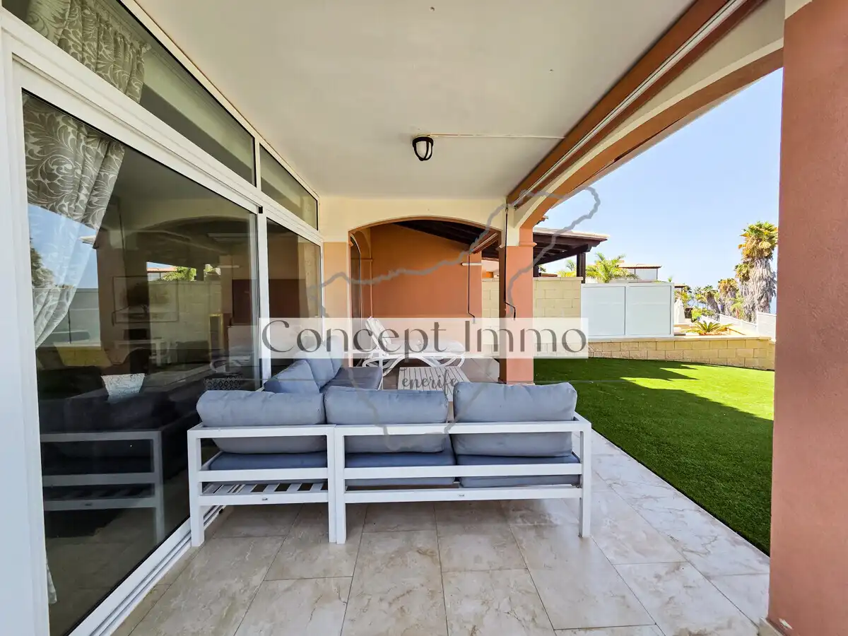 Detached homes for sale in Calle Tajore, Playa de Fañabé