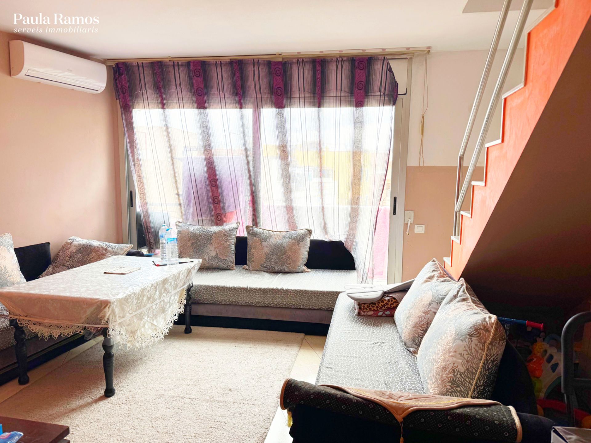 Sala de estar de Dúplex en venta en Canovelles con Aire acondicionado, Calefacción y Horno