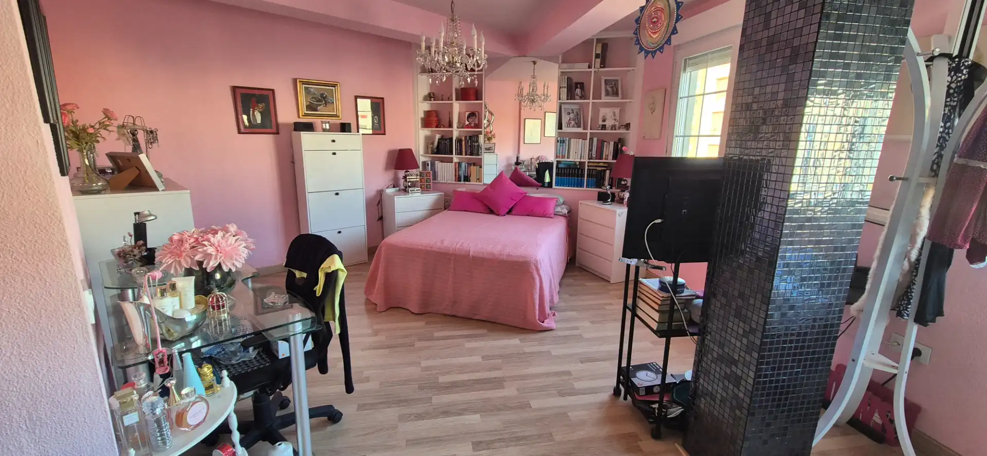 Piso en venta en Calle Hermanos Pinzón, Oliveros - Altamira