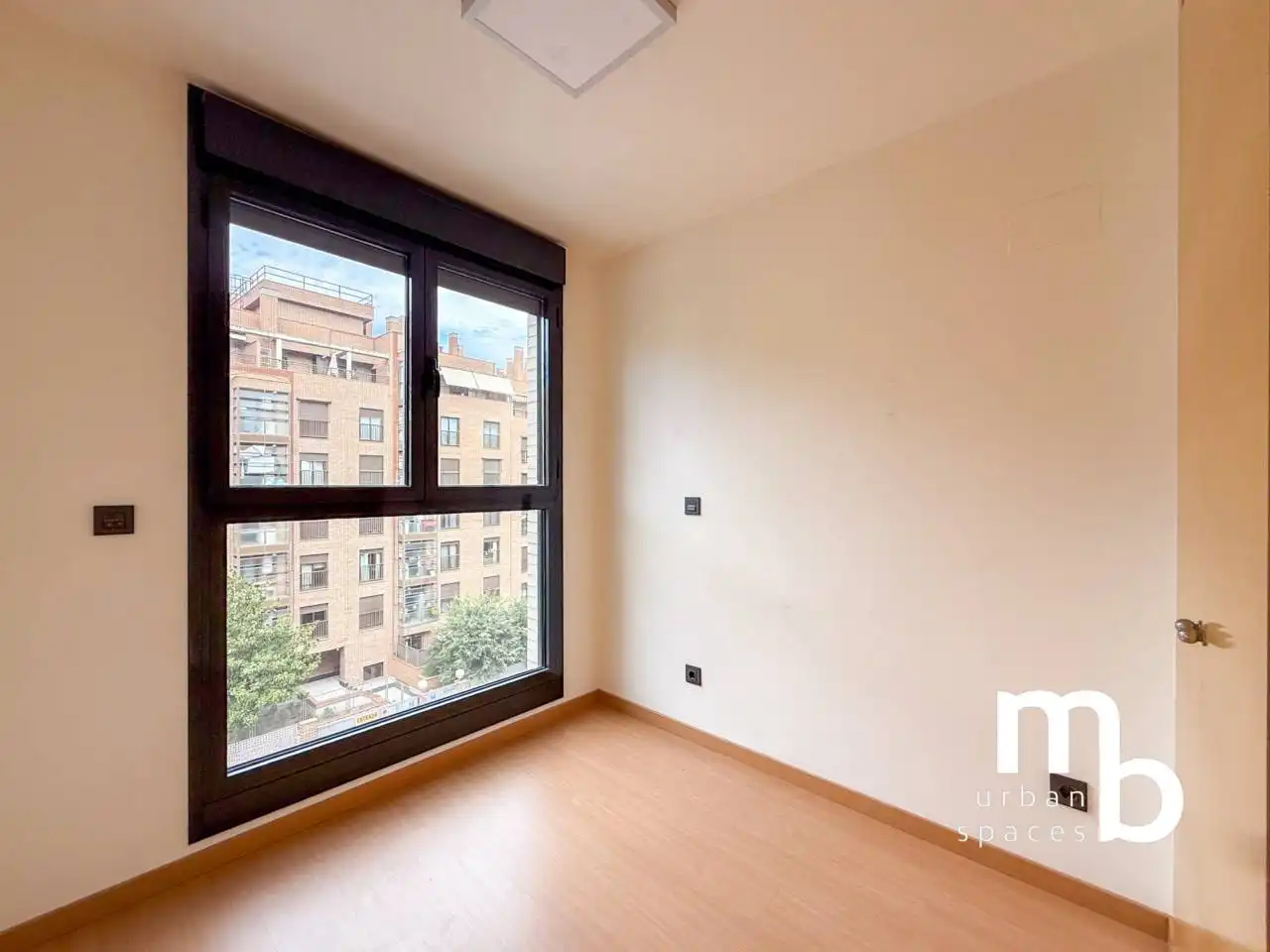 Bedroom of Flat for rent in Madrid  with Air Conditioner, Heating and Swimming Pool