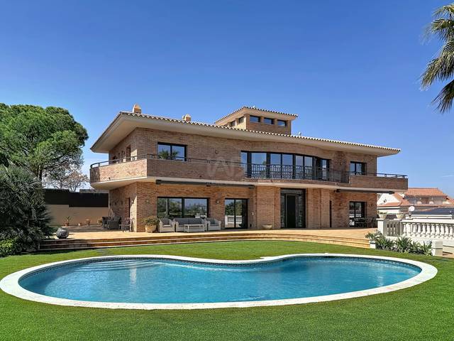 Casa-chalet en Venta en L'Aragai